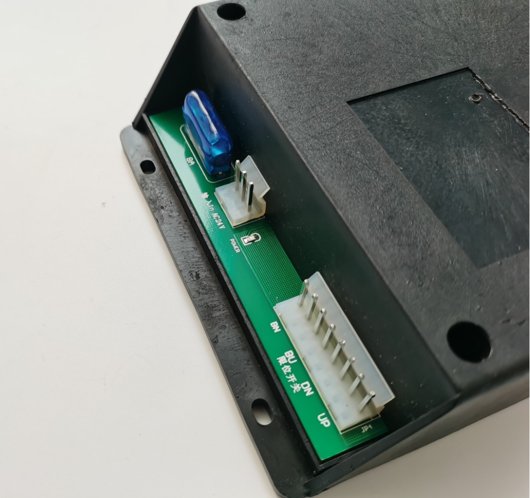 Caja de control para sillón de - Lab Equipment reseña y precio